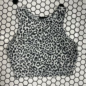 Prettylittlething sleeveless cropped top size 4